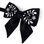 Mucha folk czarna, haft krakowski biały 