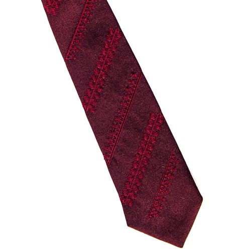 Krawat z haftem biłgorajskim