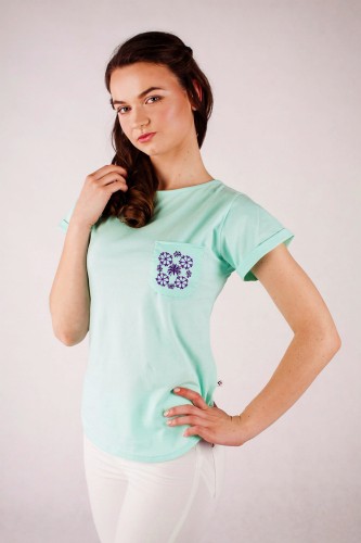 T-shirt miętowy z haftem warmińskim