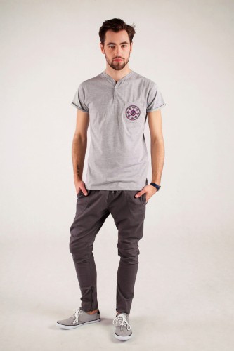 T-shirt szary z haftem kurpiowskim