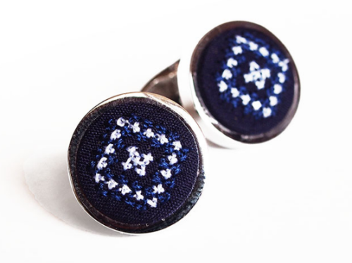 Spinki do mankietów z haftem kieleckim