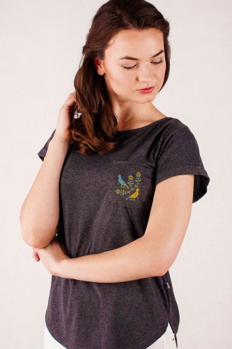 T-shirt grafitowy z haftem opoczyńskim