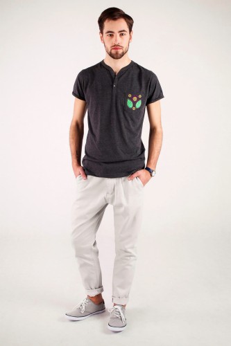 T-shirt grafitowy z haftem mazowieckim