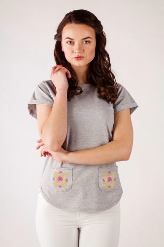 T-shirt szary z haftem warmińskim