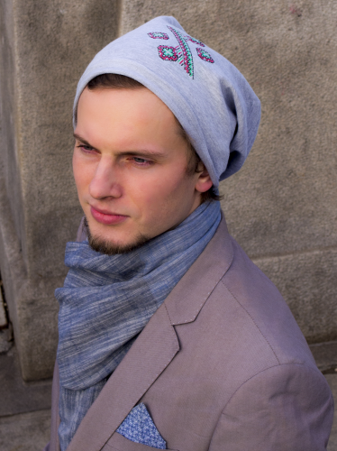 Czapka szara z haftem hrubieszowskim