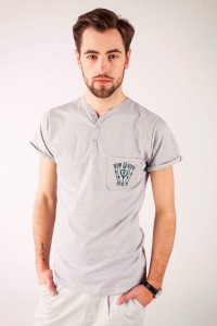 T-shirt szary haft spiski