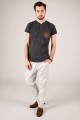 T-shirt grafitowy z haftem kurpiowskim