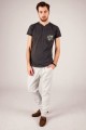 T-shirt grafitowy z haftem wilanowskim