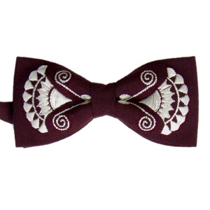Mucha folk bordowa, haft kurpiowski ecru