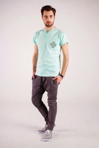 T-shirt miętowy z haftem krakowskim