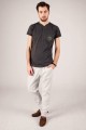 T-shirt grafitowy z haftem góralskim
