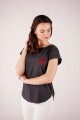T-shirt grafitowy z haftem wilanowskim